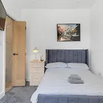 Luxury 3-bedroom, 3-bath In Dalton-in-furness Feriehus Dalton-in-Furness