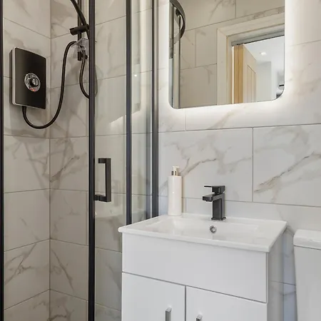 Luxury 3-bedroom, 3-bath In Dalton-in-furness Casa de Férias