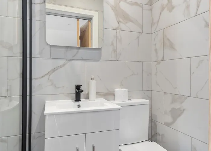 Luxury 3-bedroom, 3-bath In Dalton-in-furness *