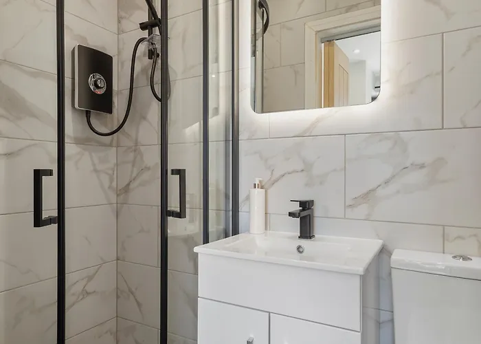 Luxury 3-bedroom, 3-bath In Dalton-in-furness Casa de Férias